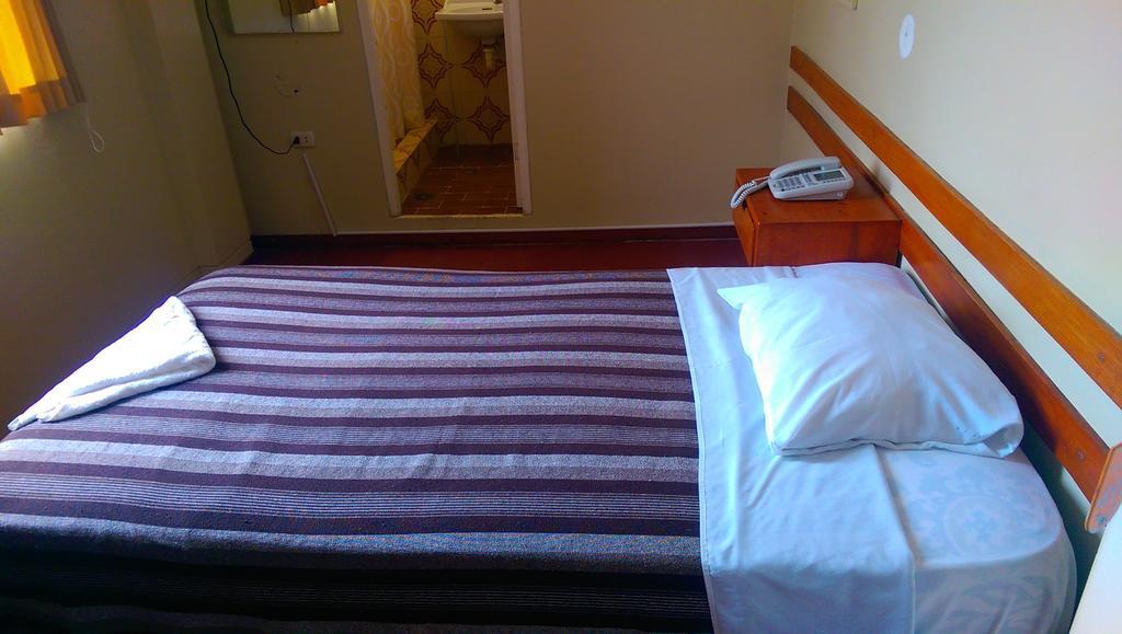 Hotel Plazza Chiclayo Habitación foto